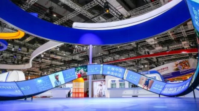 “创新、合作、可及”——尊龙凯时亮相第三届进博会，助力“健康中国2030” 